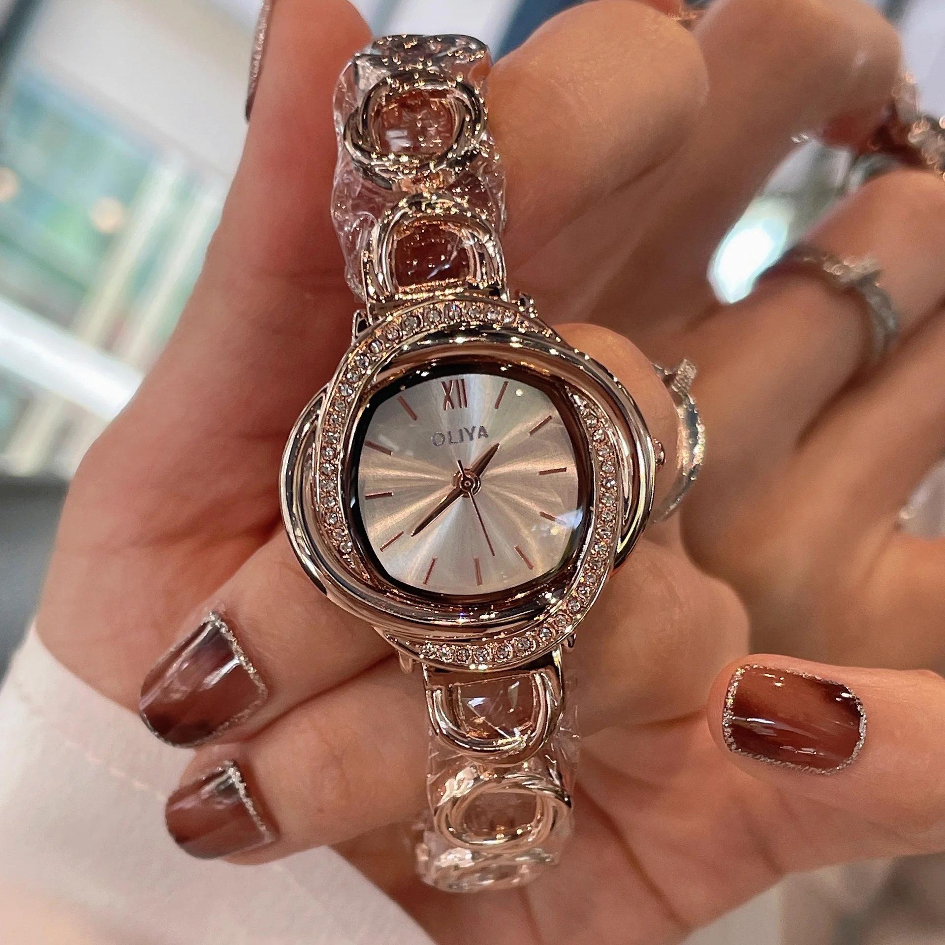 High-end Women s Bracelet Watch With Small Dial, French-Style Light Luxury Women s Watch, Women s Accessories