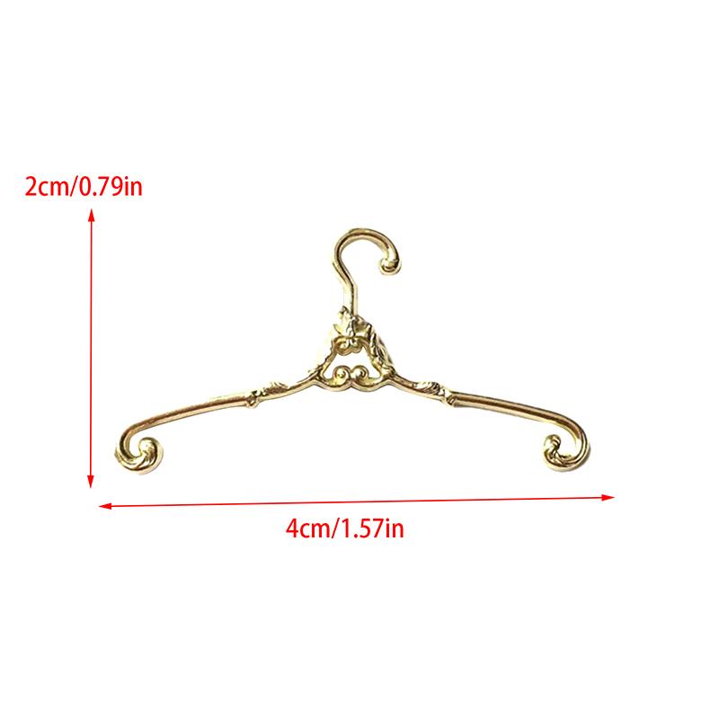 2Pcs/Bag Miniature Retro Coat Hanger Model Simulation Decoration Dollhouse Accessories Micro Landscape Props Kids Play Toys Gift