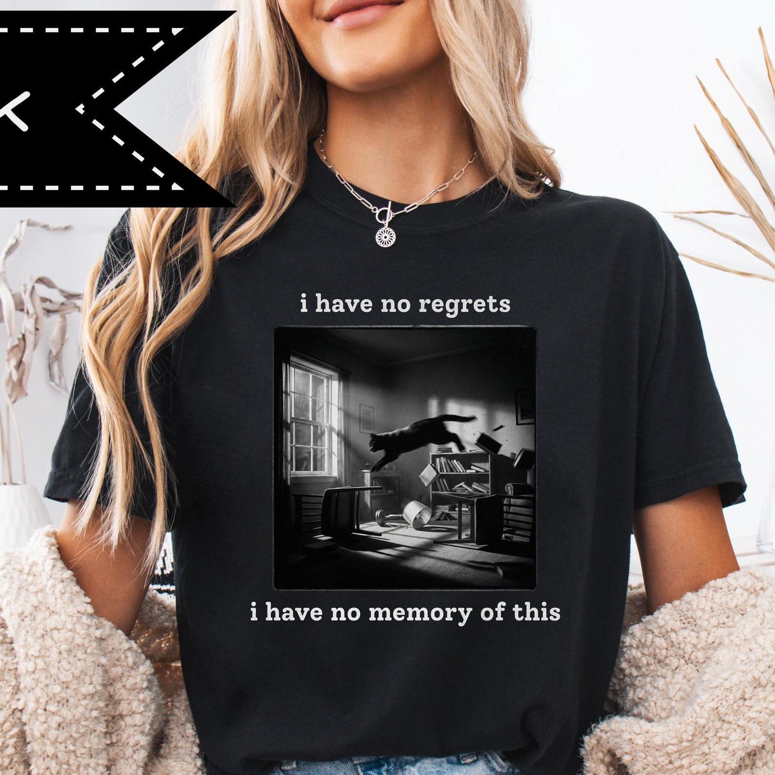 I Have No Regrets Chaotic Cat Tee, Vintage Cat T-Shirt, Quirky Illustration Streetwear Shirt M