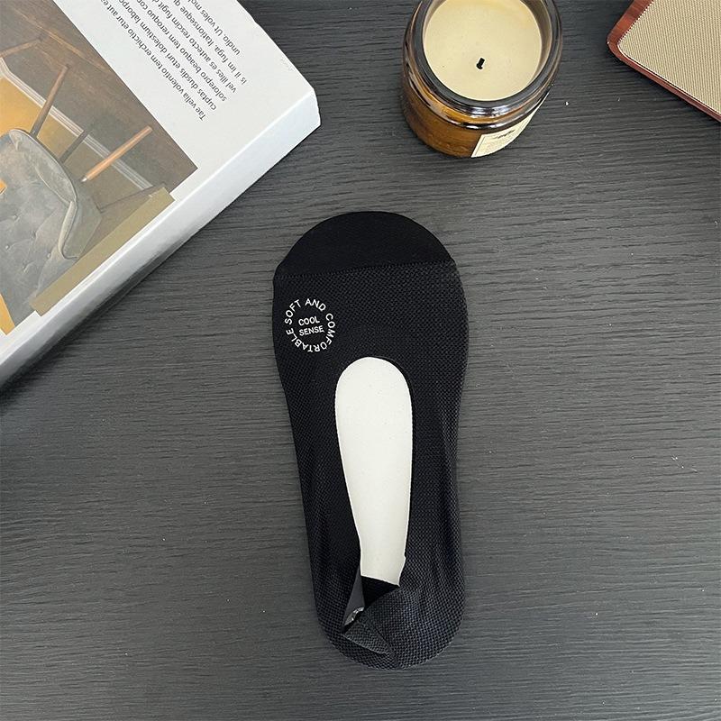 

Women s Summer Thin Non Slip Off with Shallow Mouth Invisible Ice Silk Boat Socks 1 pair