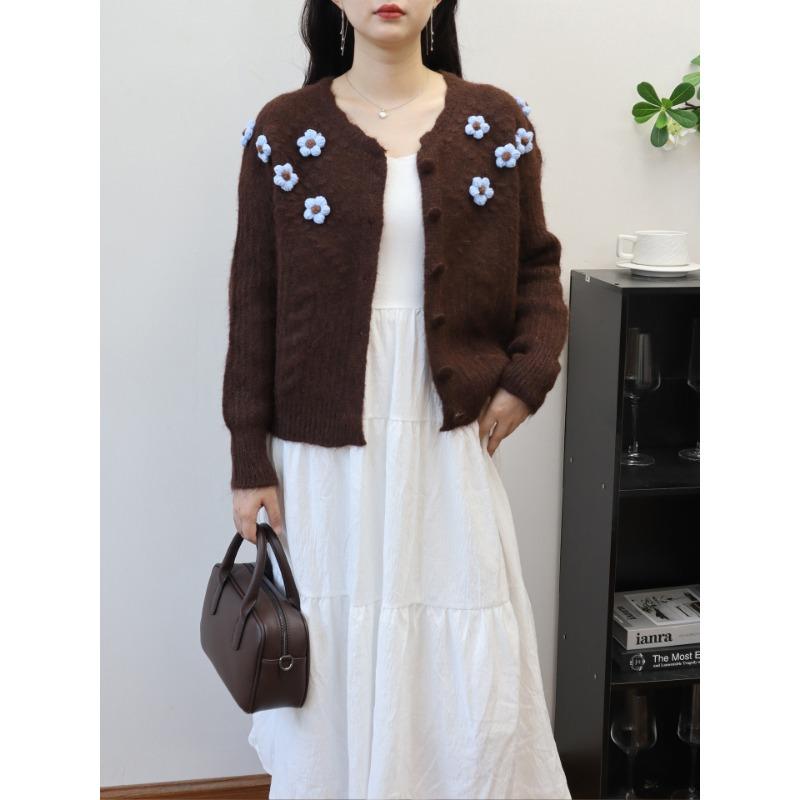 

Трехмерный цветочный вязаный кардиган осень-зима новый дизайн с эффектом омоложения темпераментный универсальный свитер куртка женская one size fits all темно-коричневого