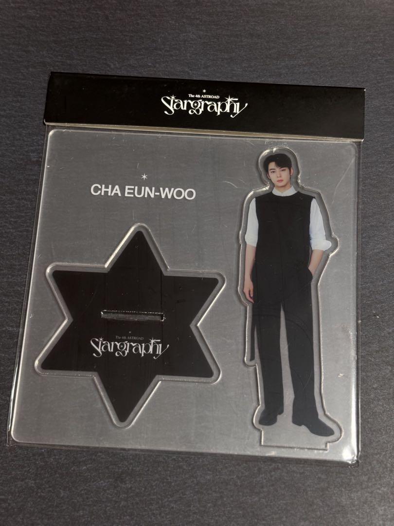 

[Б/У] ASTRO stargraphy Юн У Акриловый Стенд