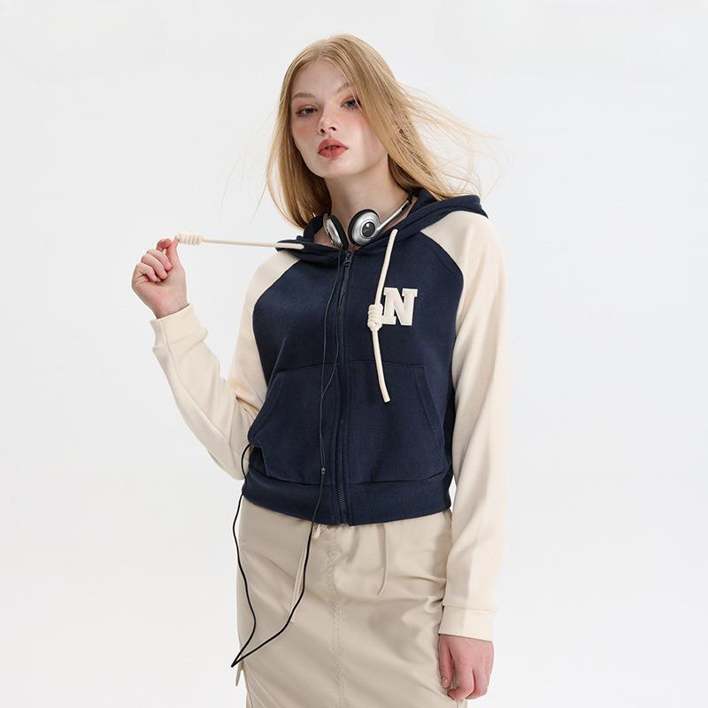 

Весна и осень Новая короткая куртка-свитшот с капюшоном и длинными рукавами на молнии контрастного цвета L синий