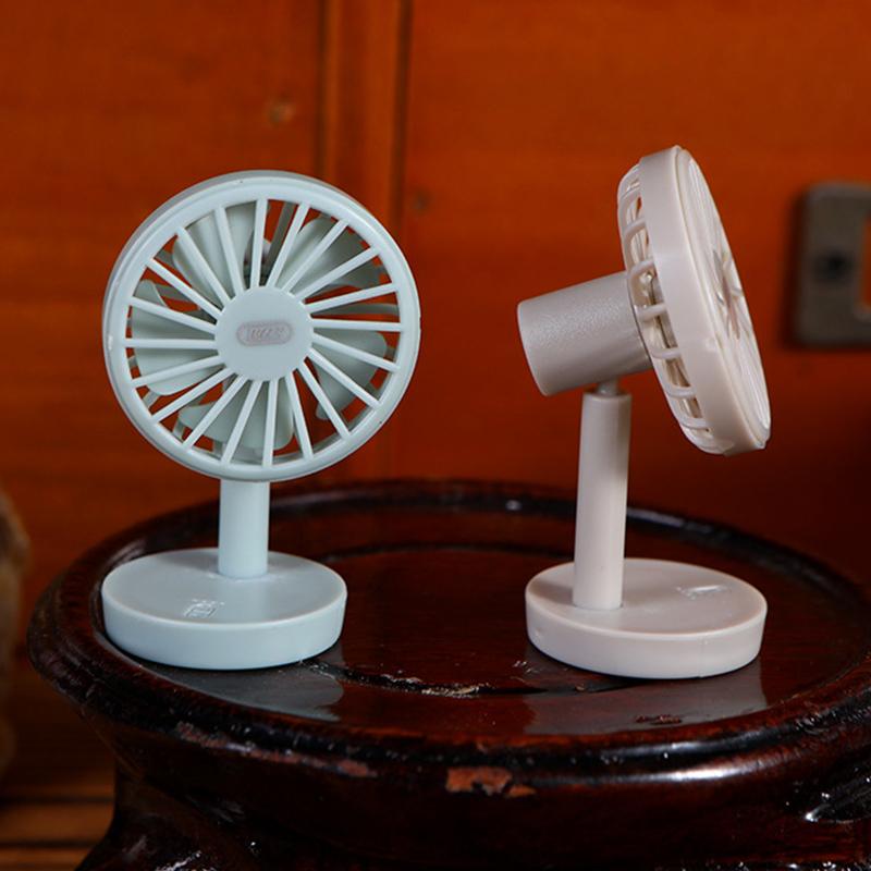 1/12 Domeček pro panenky Simulace Mini Model elektrického ventilátoru Panenka Dekorace domova Ozdoba Doplňky nábytku pro domeček pro panenky Hračka na hraní
