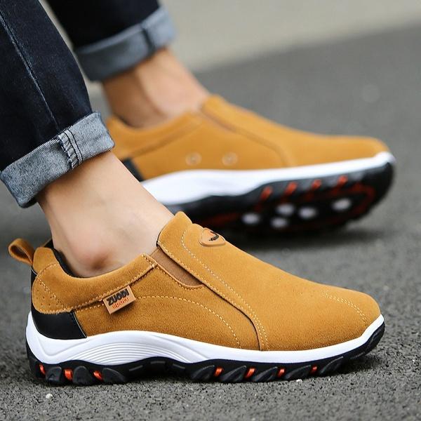 Men Fashion Brand Waterproof Hiking Shoes Leather Outdoor Sneakers for Men Flat Sport Casual Shoes Non-slip Cilmbing Shoes Botas Masculinas Plus Size