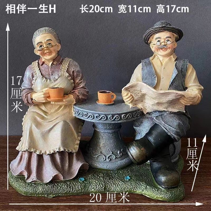 Europe Sweet Grandparents Resin Sculpture Accessories Art Wedding Anniversary Gifts Home Bedroom Desktop Statue Decoration Items