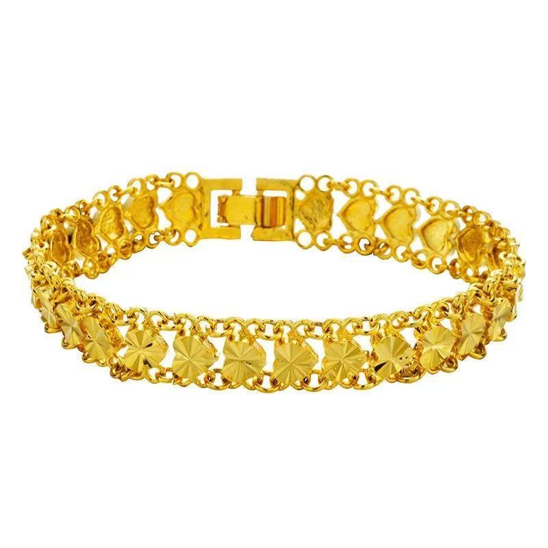 Stylish Gold Carved Love Heart Bracelet for Women - Elegant, Versatile Heart-to-Heart Design.