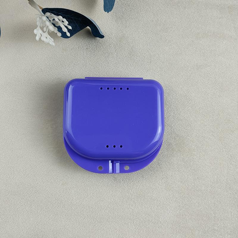 Portable Plastic Cases Denture Box Oral Cavity Cleaning Denture Storage Case Mini Tooth Clean Sanitary Drainable Storage Box