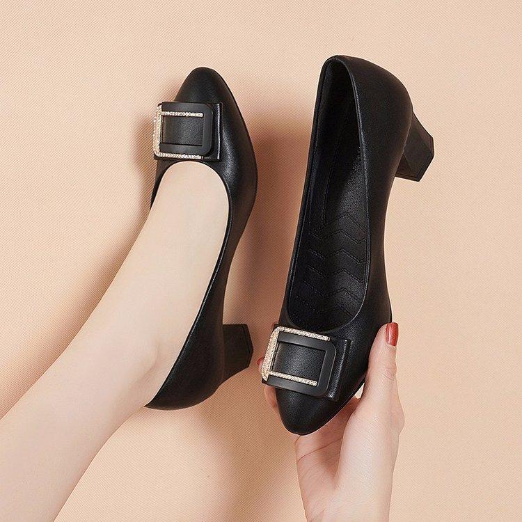 Soft Leather Medium Heel Single Shoes Women's Autumn 2025 New Versatile Light Mouth Thick Heel Professional Commuting Not Tired Foot High Heels