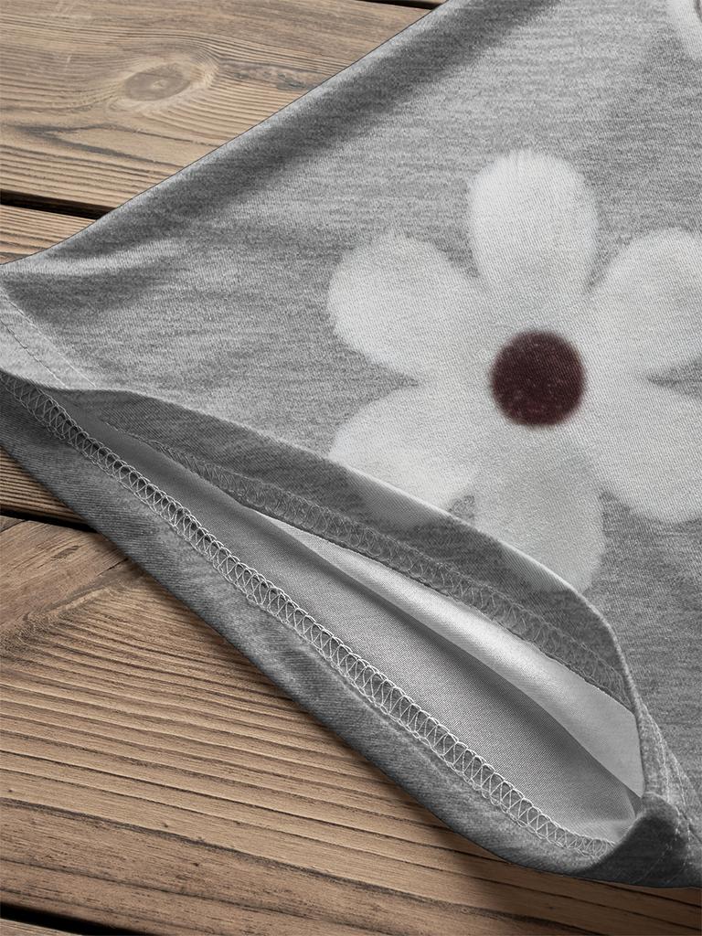 Summer and autumn fashion new large size round neck simple small white flower pattern printing, simple and comfortable medium