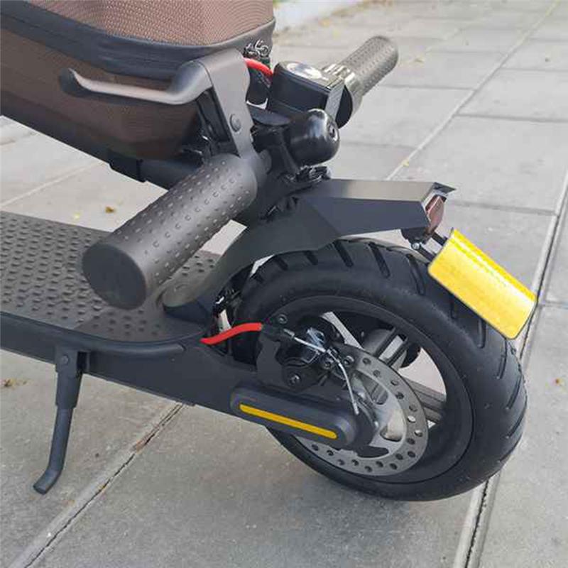 NOVÉ-Blatníky na koloběžku Zadní blatník Sada zadního světla S klopnou na SPZ Pro elektrické koloběžky Xiaomi, M365/PRO, Červená Snadná instalace