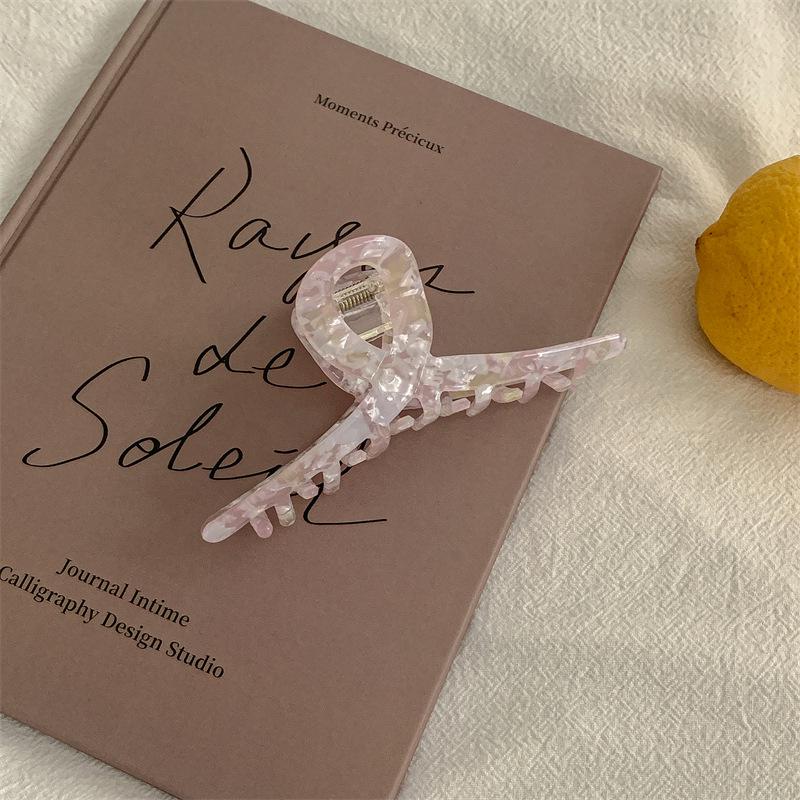 Korean Imitation Acetate High-End Shark Hair Clip - Elegant Hair Accessory for Stylish Looks