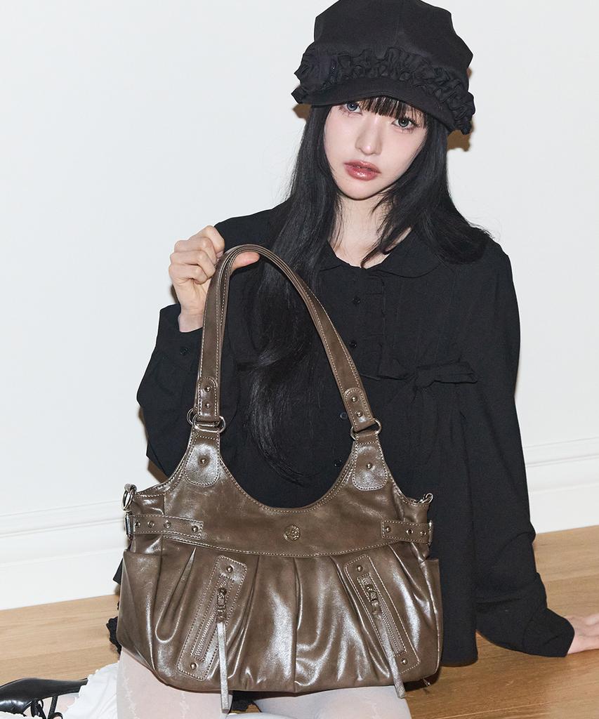 Illigo Amber Buckle Shoulder Bag Beige