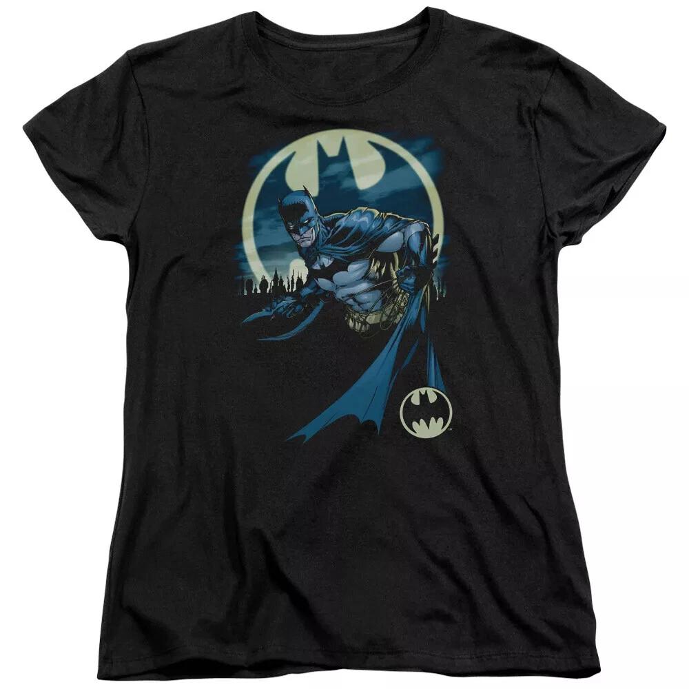 Batman  Heed The Call  Women s T-Shirt S