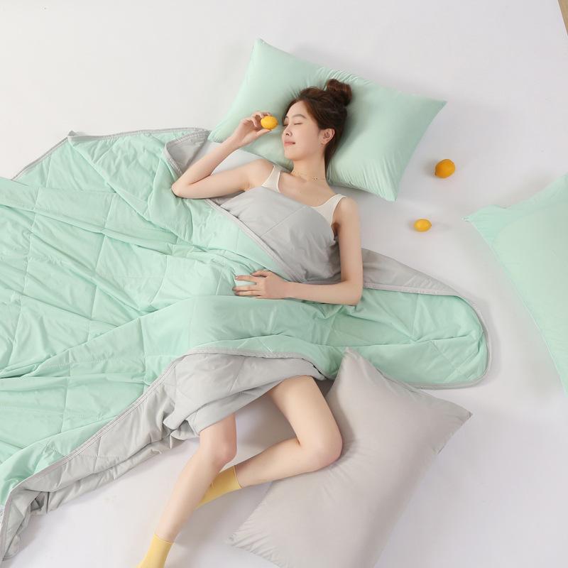 

Антибактериальное легкое одеяло телесного цвета класса А. Летнее прохладное одеяло с кондиционером. Мгновенное прохладное шелковистое моющееся одеяло с дыней. 200*230cm