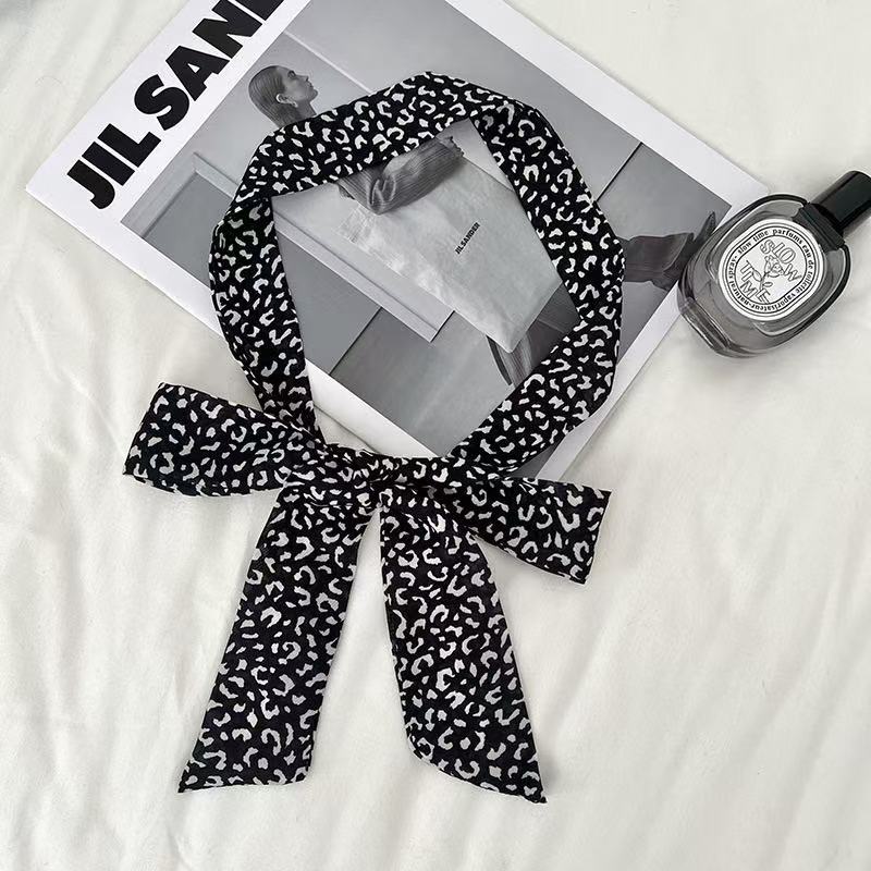Retro fashionable polka dot long silk scarf women's spring and autumn y2k hot girl fashion versatile decorative scarf thin streamer
