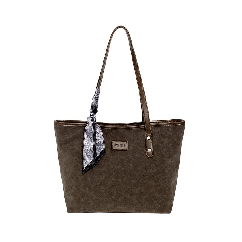 

Popular large-capacity tote bag women s 2025 new commuter simple shoulder underarm bag foreign-style portable big bag коричневый
