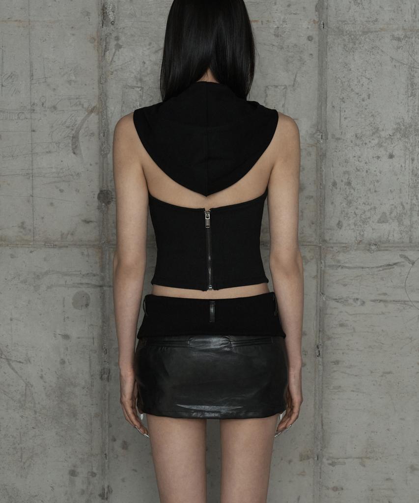 ETRE AU SOMMET Zipper Halter Turtleneck Point Pocket Hoodie (Black)