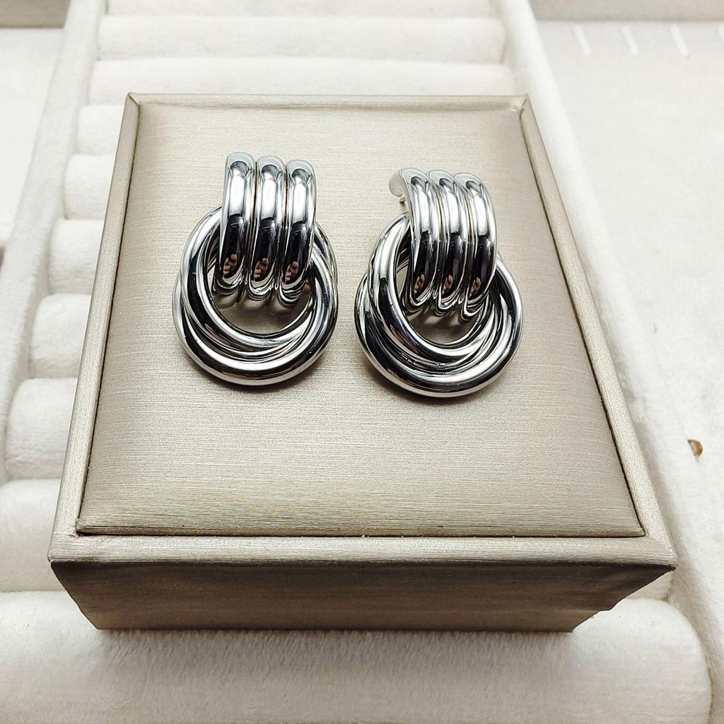 Gold-Tone Geometric Twist Earrings: Fashionable and Versatile Multi-Layer Braided Earrings for Women.