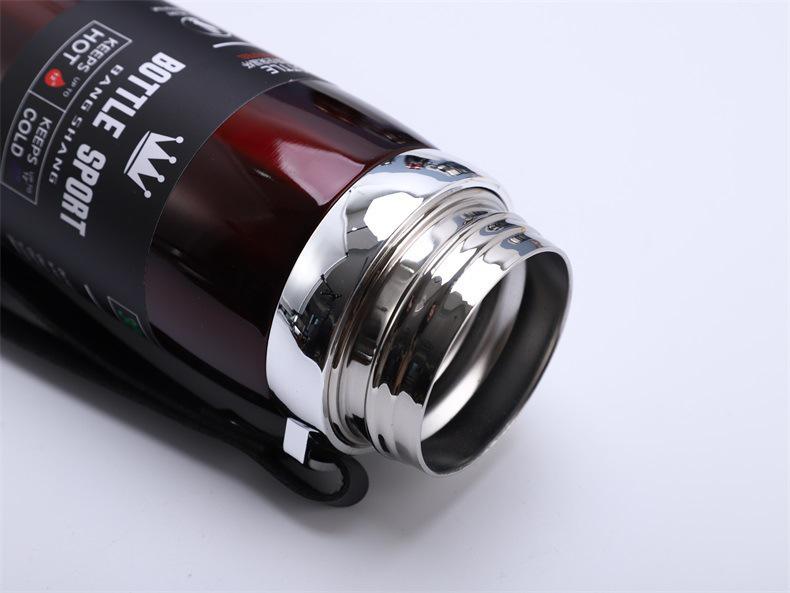 316 Stainless Steel Insulated Sports Water Bottle with Lanyard - Large Capacity