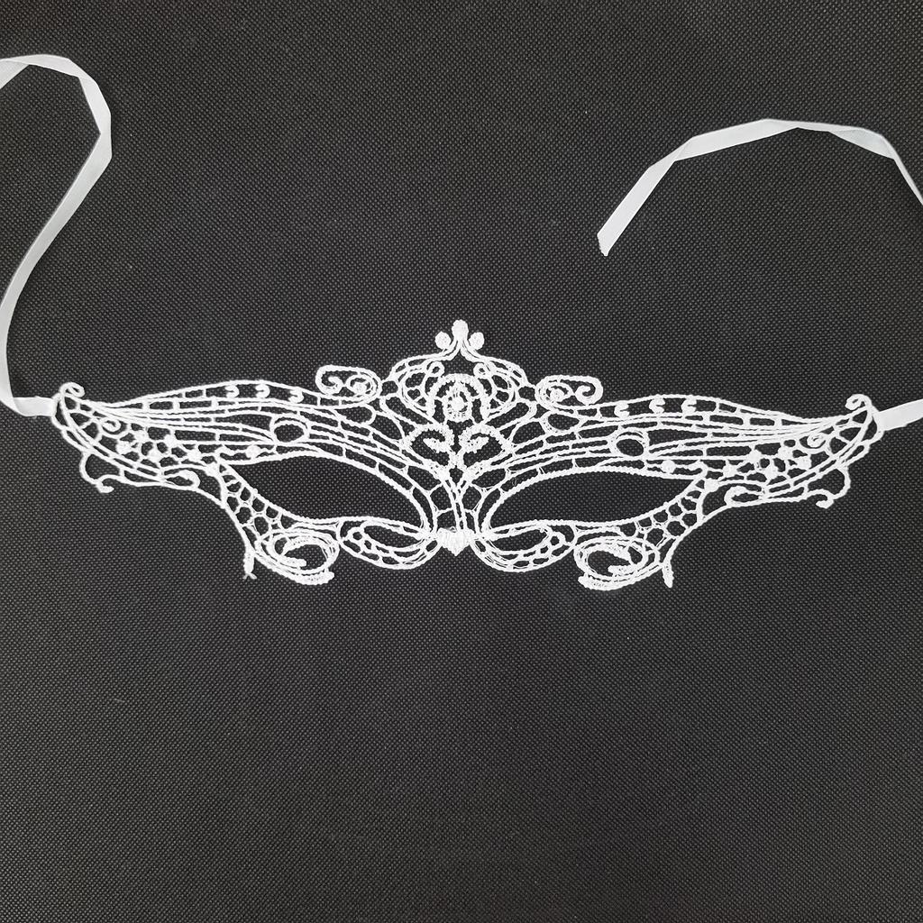 Black Queen Lace Mask Embroidery Appliques Party Carnival Mask Woman Accessories Wedding Mask Halloween Masquerade Mask