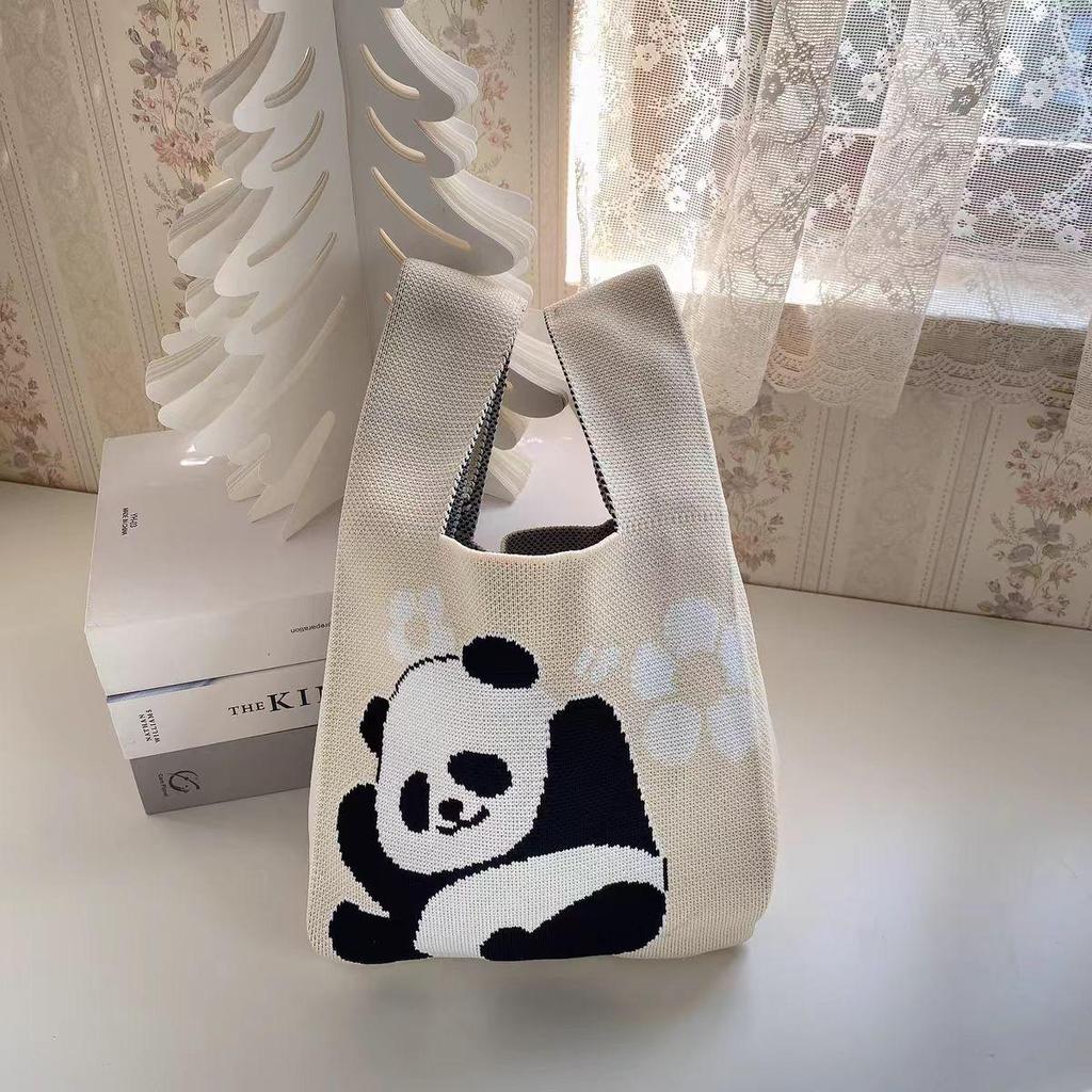 Gestrickte Handtasche im chinesischen Stil mit Riesenpanda – süße, gewebte Souvenir-Geschenktasche