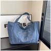 Large capacity lazy wind butot bag women's new commuting class shoulder bag portable big bag tide