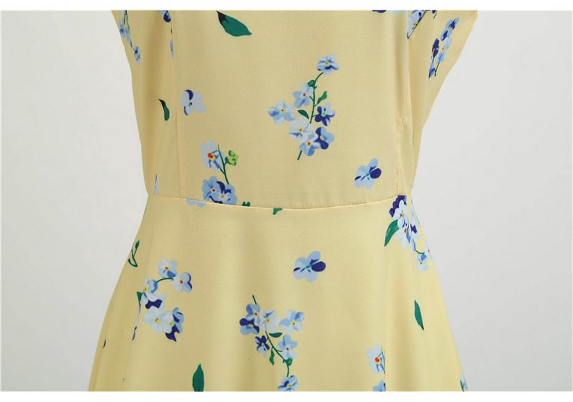 2024 Trendy Retro Round Neck Summer Dress with Short Sleeves and Flowy Print