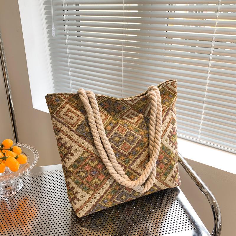 Women's 2024 Large Capacity Ethnic Style Tote: Trendy Single Shoulder Commuting Bag for Students