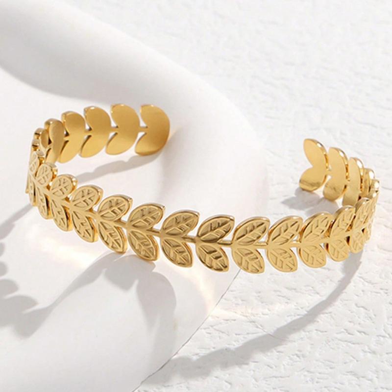 1pc Vintage Geometric Titanium Steel Open Bangle with High-End Feeling, Non-Fading Mother's Day Gift