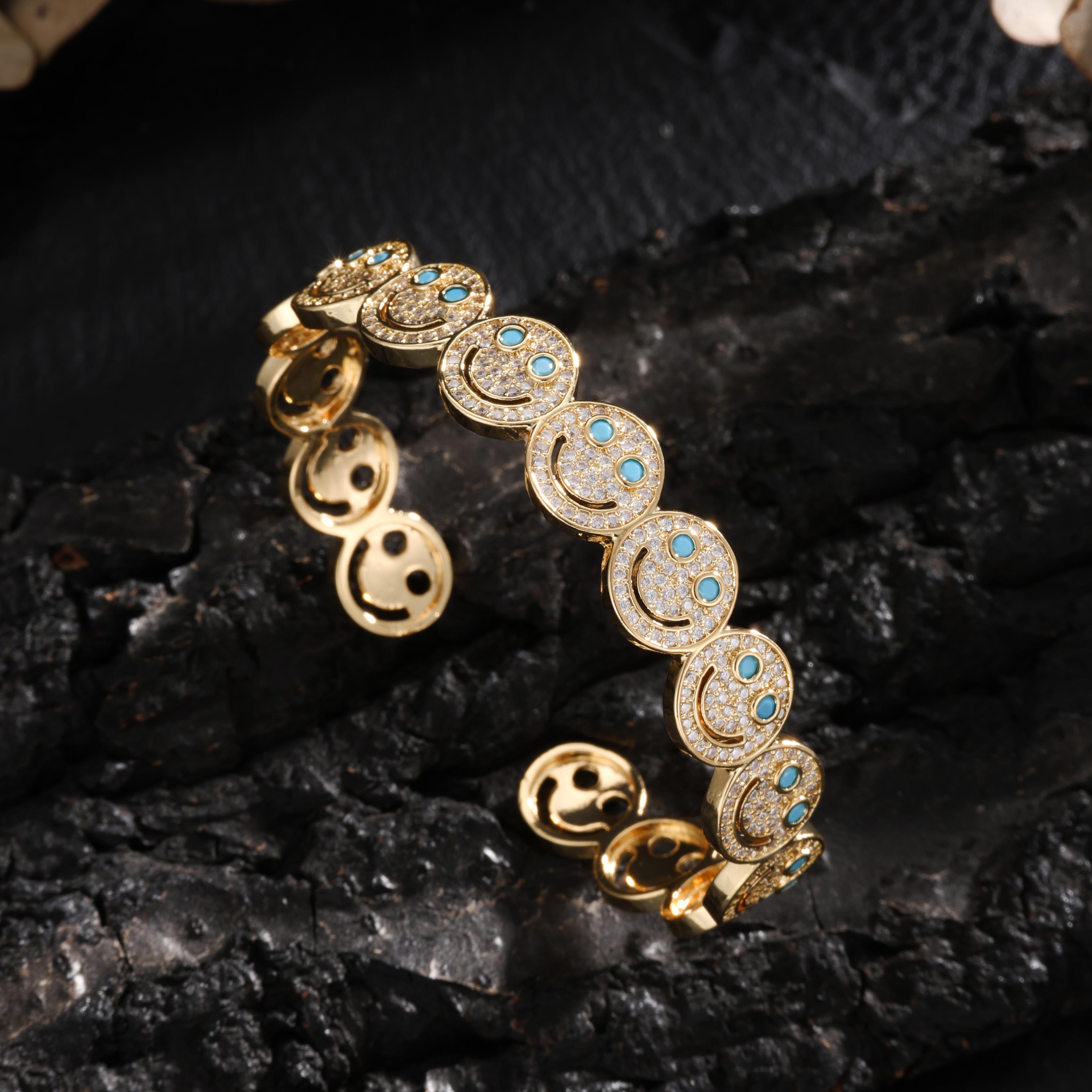 

1 шт. Роскошный изысканный браслет с улыбающимся лицом подходит для повседневных поездок, вечеринок и банкетов. Модный циркон.