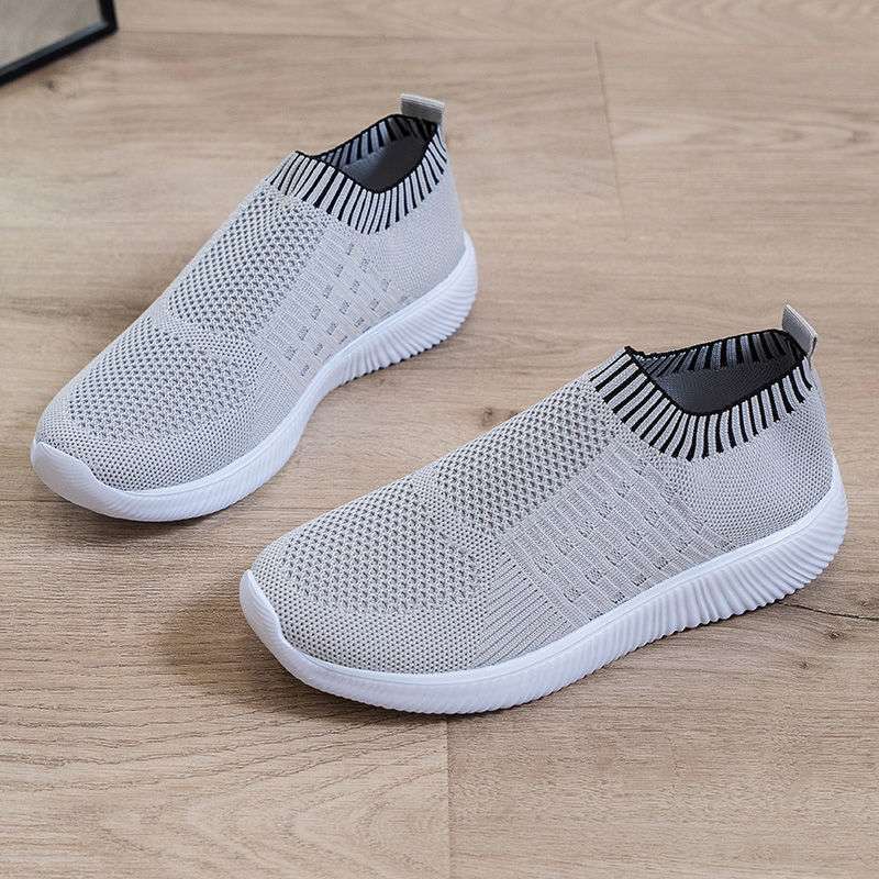 2025 New Spring and Autumn Women's Shoes Versatile and Comfortable Casual Flying Woven Deep Mesh Sports Casual Shoes Running Large Size