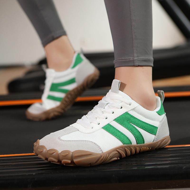 Breathable Mesh Hiking Shoes Unisex Soft Sole Non-slip Casual Sneakers Lightweight Outdoor Footwear Trekking Camping Size 36-47