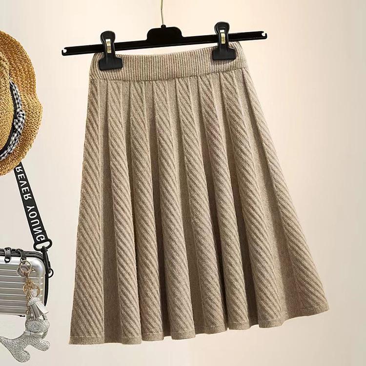 High Waisted Knitted Pleated Short Skirt for Women Spring and Autumn A-line Skirt Knitted Short Skirt