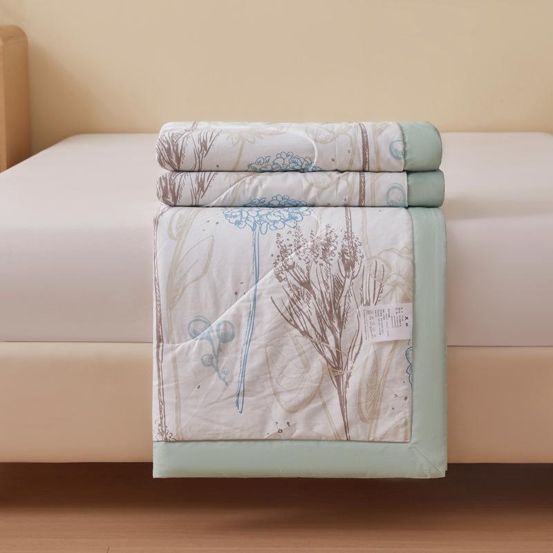 Linen Cotton Double-Layer Summer Quilt - Machine Washable, Cool, Ideal for Dorms.