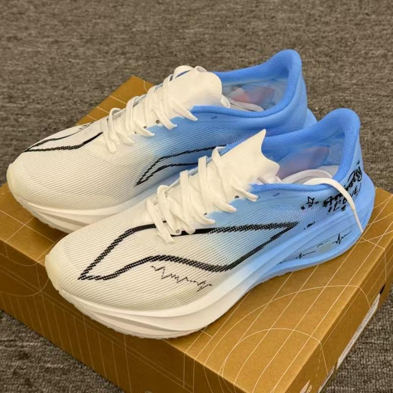 Roter Hase 8PRO Laufschuhe Winter atmungsaktiv Mittelschüler Stoßdämpfung Rebound Wettkampfschuhe Schüler professionelle Laufschuhe