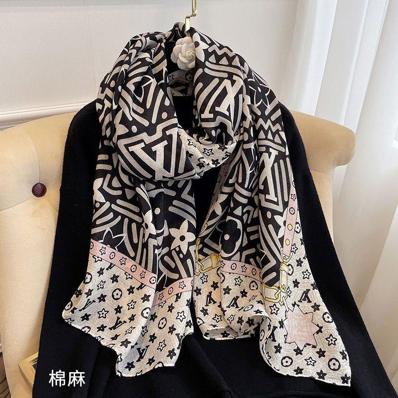 Luxury Brand Autumn and Winter Women New Style Fashion Color Matching Print Silk Scarf Lady Popular Headcloth Beach Shawl