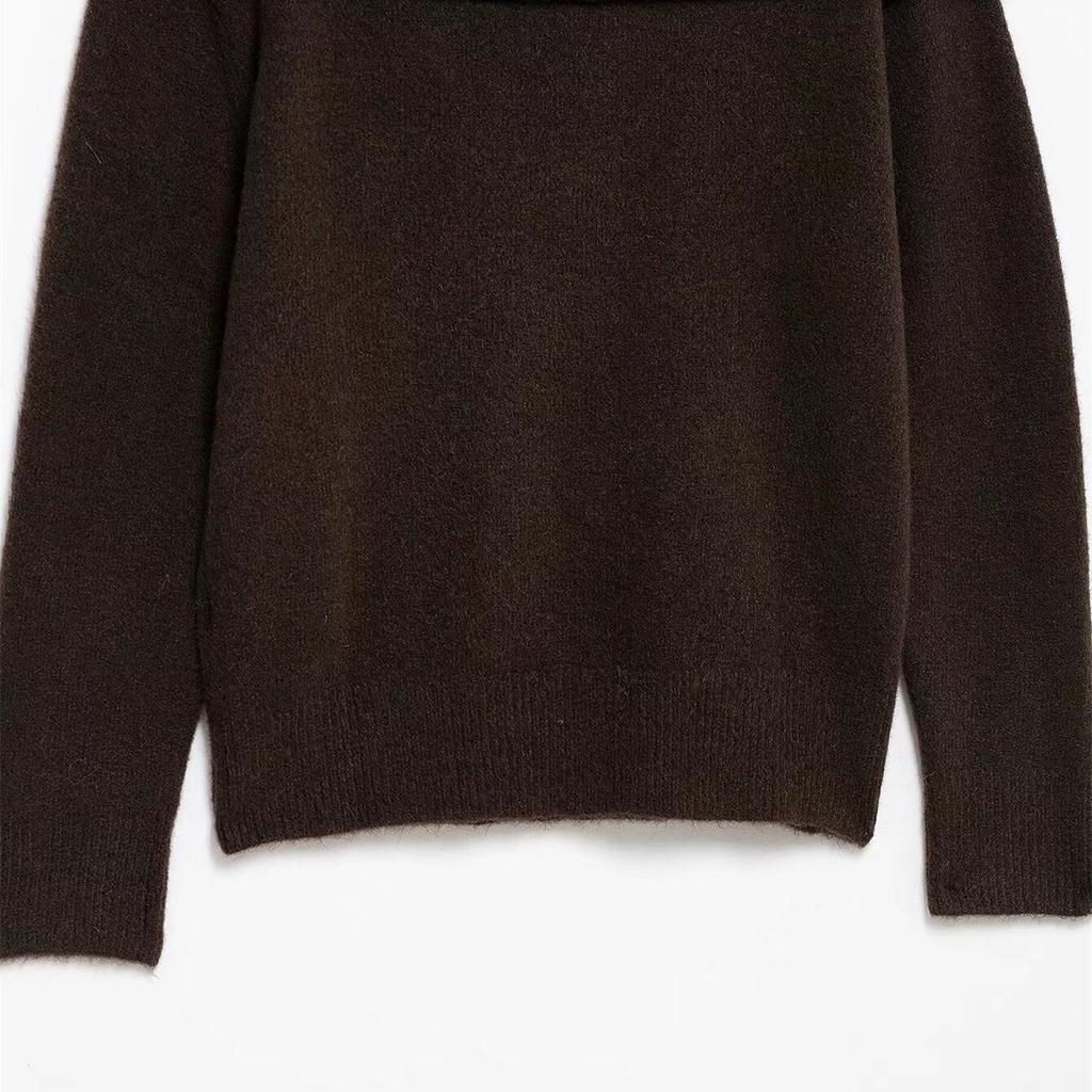 2025 Spring Women's Off-Shoulder Knitwear with Rolled Edge Neckline