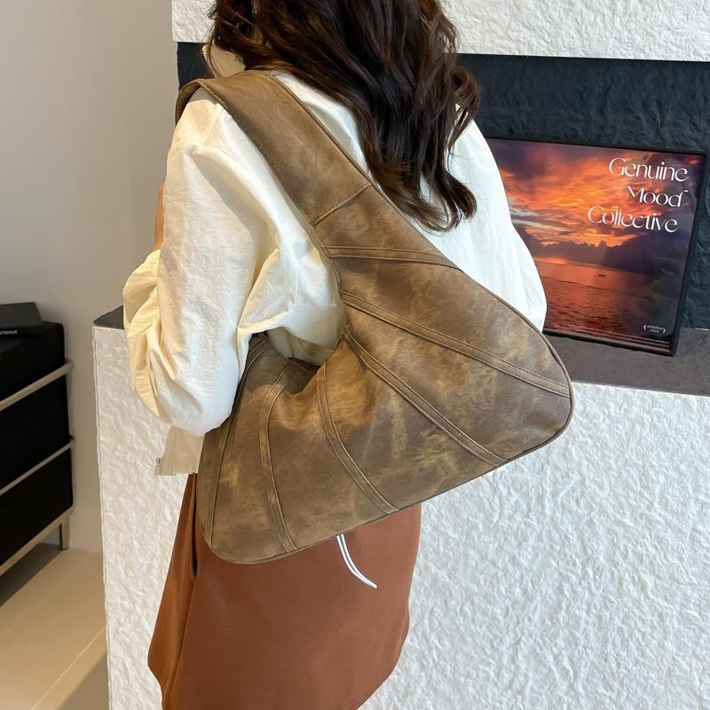 New Retro Bag Large Capacity Fashion Commuter Tote Bag Casual Shoulder Armpit Bag Handbag Women