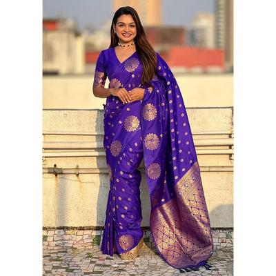 Beautiful Saree Is Elegantly Decorated with Gorgeous Solid Jacquard Weave That Gives a Perfect Look To the Outfit.
