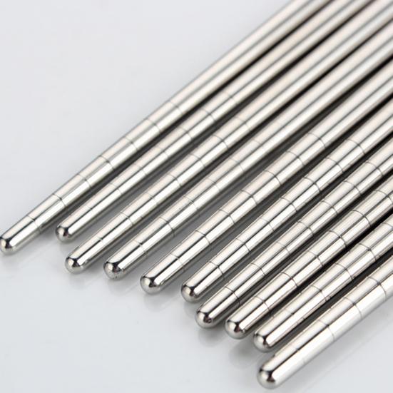 3 Paar nützliche Essstäbchen aus Edelstahl, einfach zu verwenden, rutschfeste silberne Essstäbchen für Bankett, Restaurant, Küche