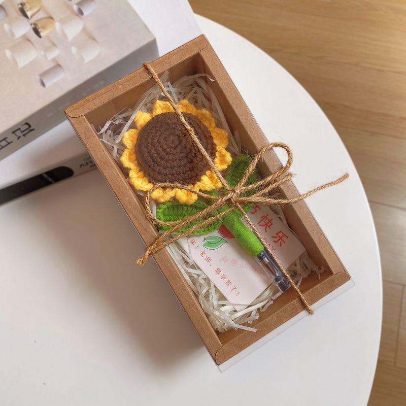 Crochet Handmade Sunflower with Potted Graduation Flowers Tulip Sunflower Crochet Flowers Teacher's Day Gift Home Decoration