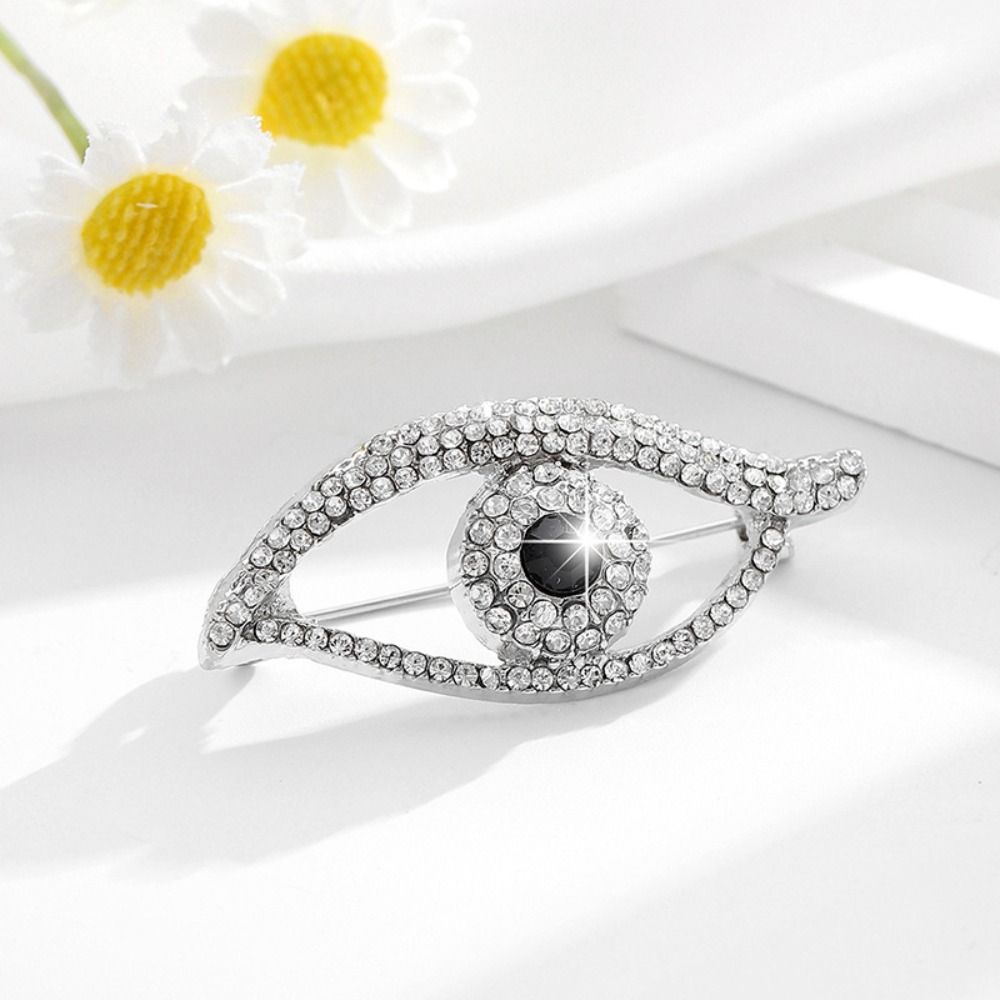 Decoration Devil Eye Brooch Pin Crystal Pendant Banquet Clothes Pin  Clothes Accessories