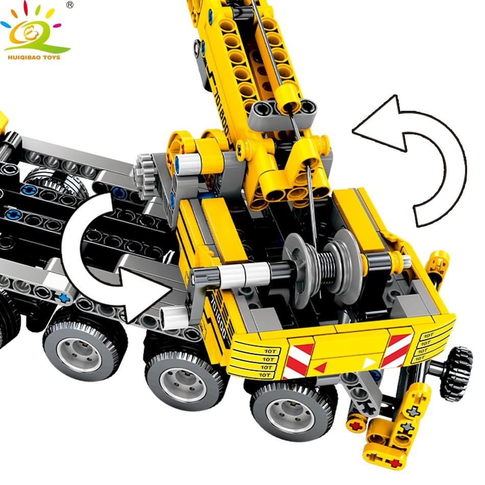 HUIQIBAO 665pcs Technical Engineering Lifting Crane Building Blocks Truck Car City Construction Brick Toys For Children NO BOX