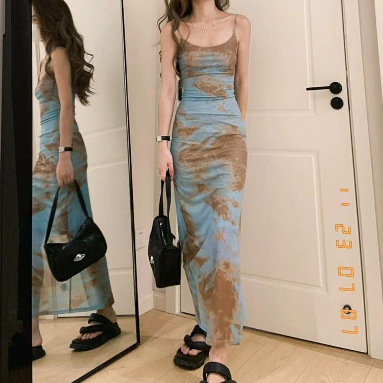 2026 French Tie-dye Suspender Dress, High-end High-end Sense, Gentle Wind, Waist and Thin, Spice Girl Long Skirt Tide
