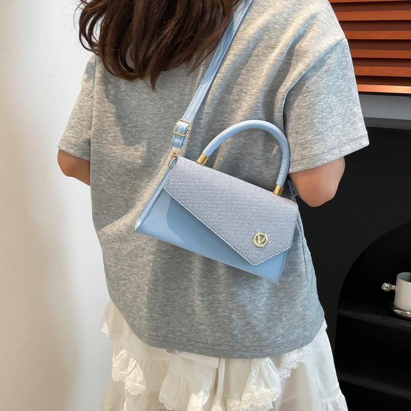 Borsa a Spalla Quadrata Piccola in PU alla Moda con Patta Superiore per Uso Quotidiano Casual