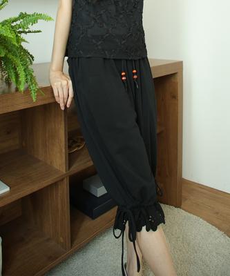 SORDI Wood Beaded Capri Pants_Black