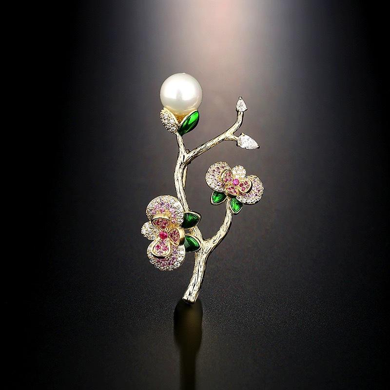 Bo Xin Yun Copper  Zirconia Plum Blossom Brooch with Freshwater Pearls - Elegant Lapel Pin Accessory
