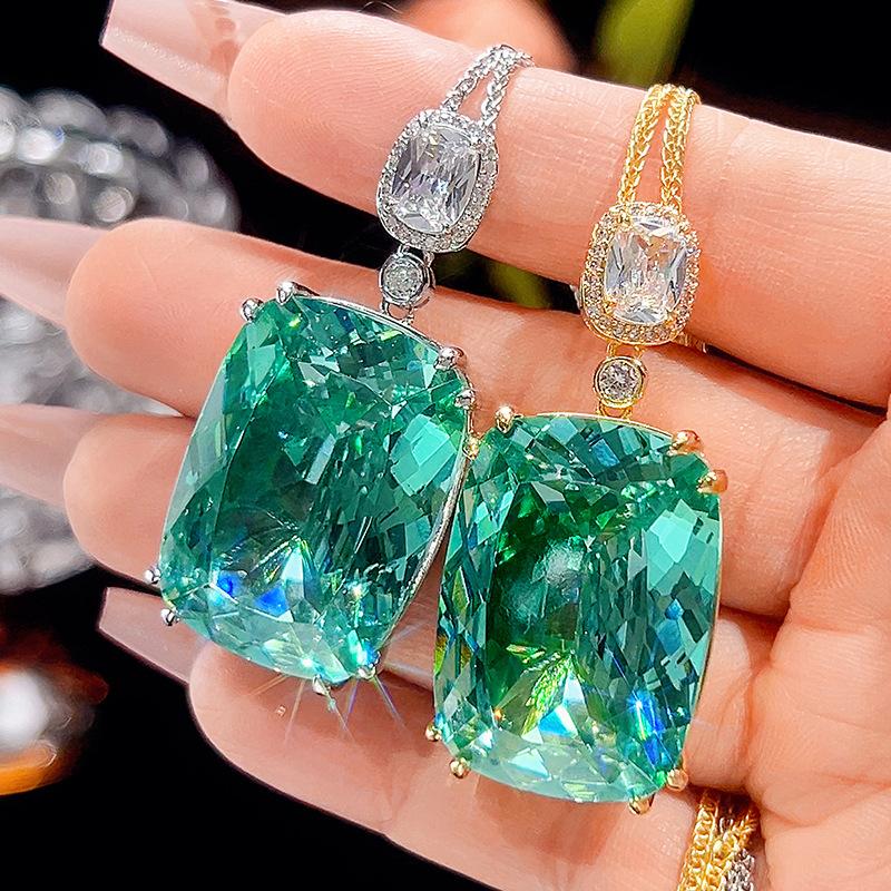 Jewelry Simulation Para Green Luxury Gold Pendant Main Stone 20 * 28