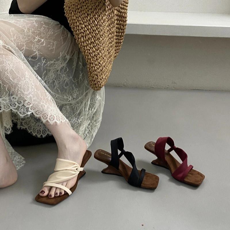 Fashion Elegant Square Toe Narrow Band Designer Brand Sandal Women Fashion Shallow Wedges Sandal Women Concise Comfortable Slide Sandal